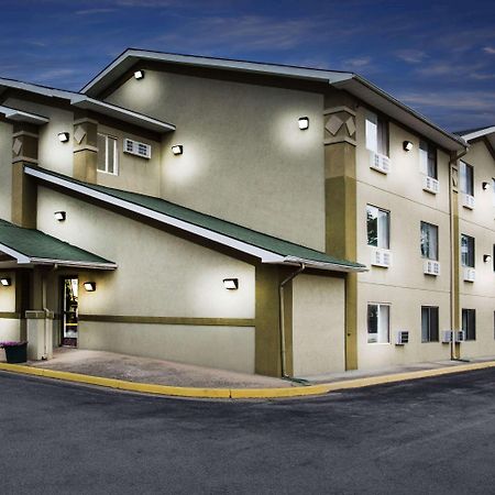 Motel Super 8 By Wyndham Salem Va Exterior foto